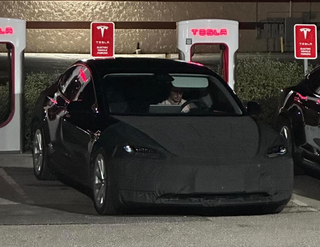 Tesla’s Model 3 Highland opnieuw gespot in de VS, dit keer gedekt