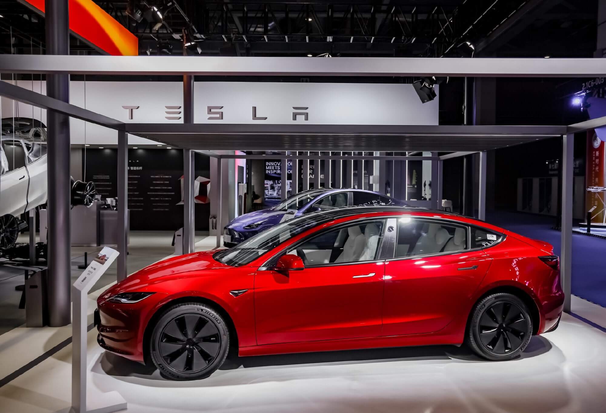 Tesla продемонстрирует обновленную Model 3 на выставке Import Expo 2023 в Китае