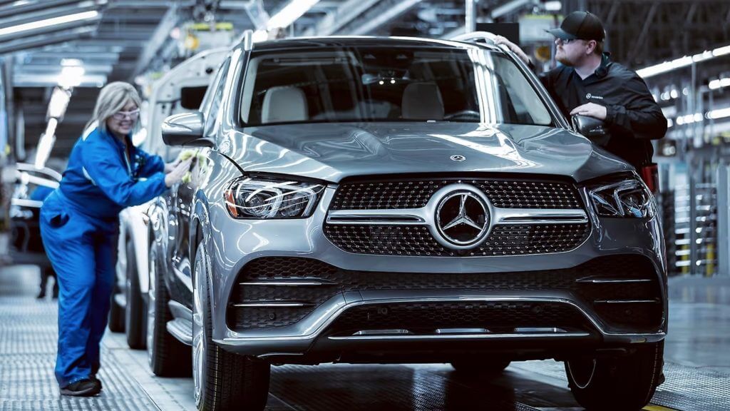 Большинство рабочих завода Mercedes-Benz записываются в UAW