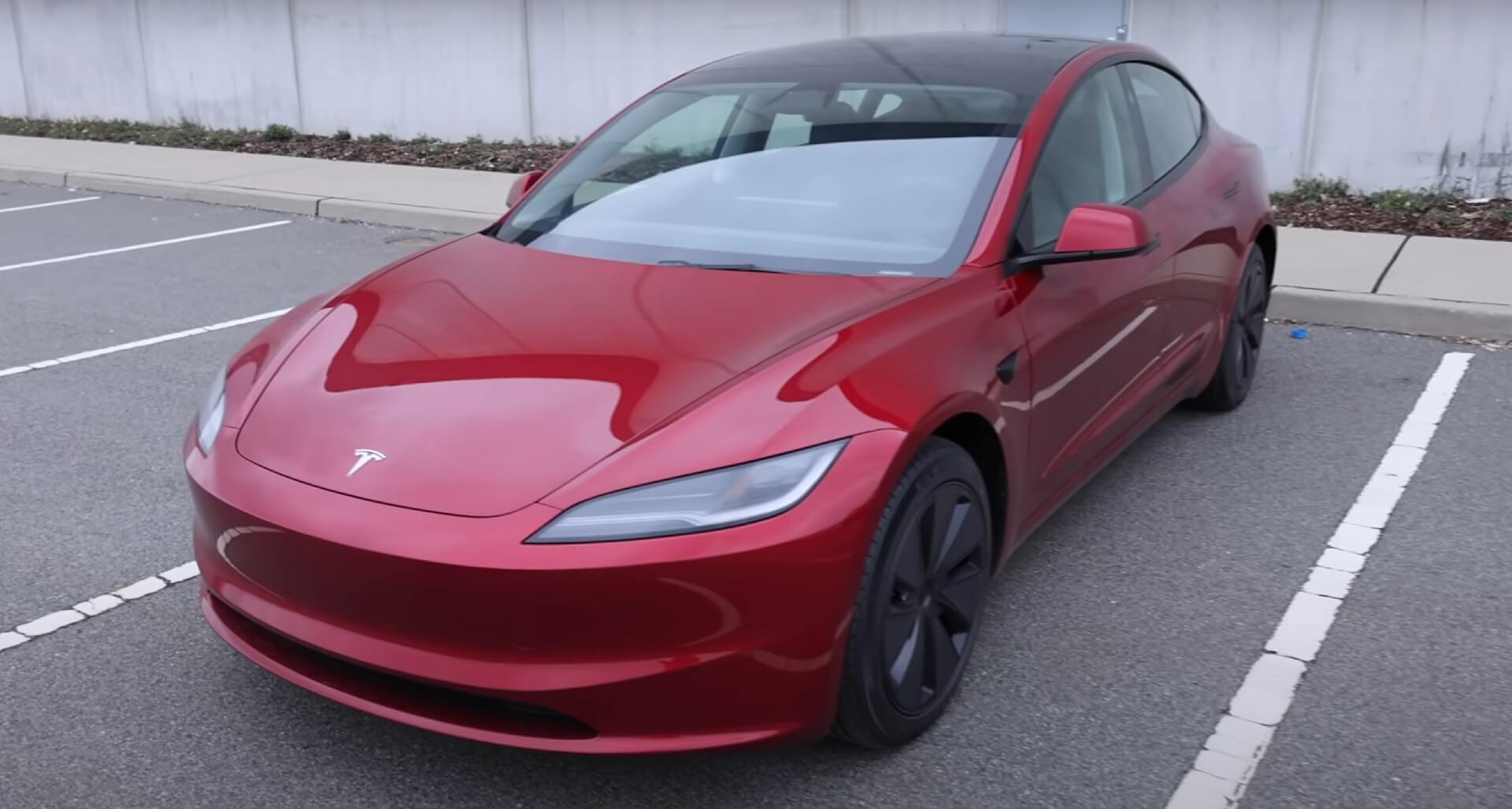 Обновление Tesla Model 3 — это «мини-модель S», говорит MKBHD