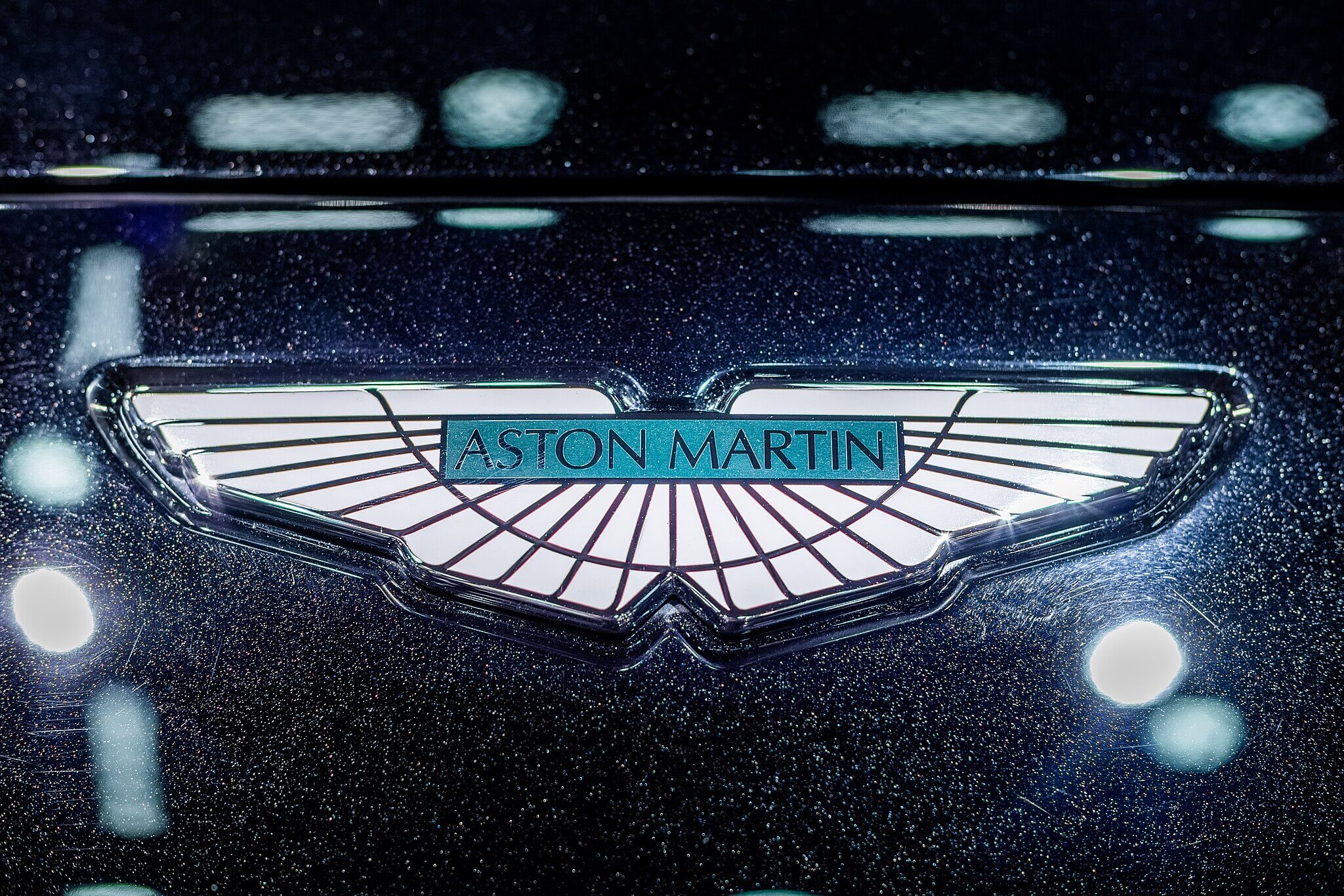 Aston Martin откладывает выпуск своих первых электромобилей с Lucid на 2026 год