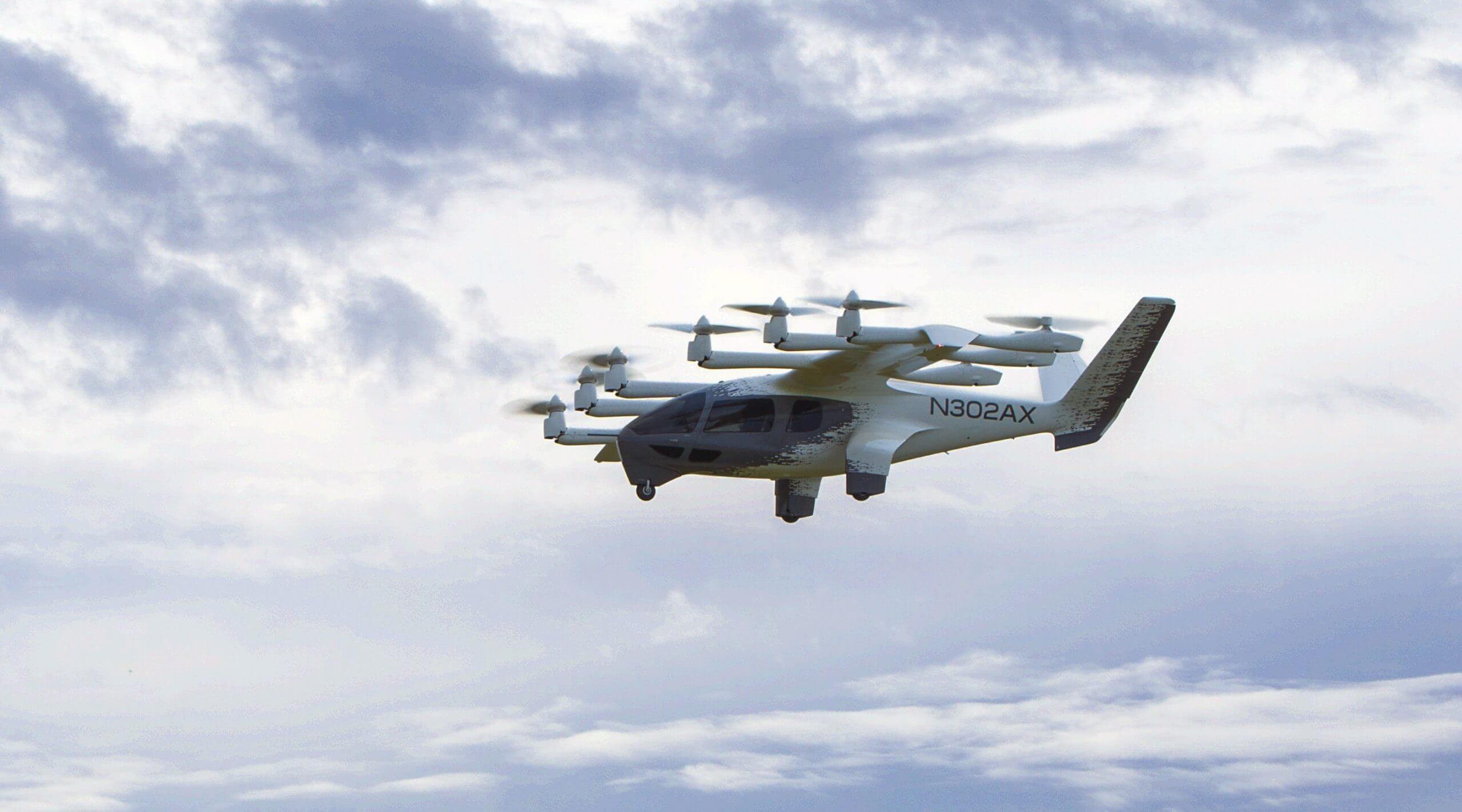 Stellantis углубляется в полностью электрический самолет Archer Aviation