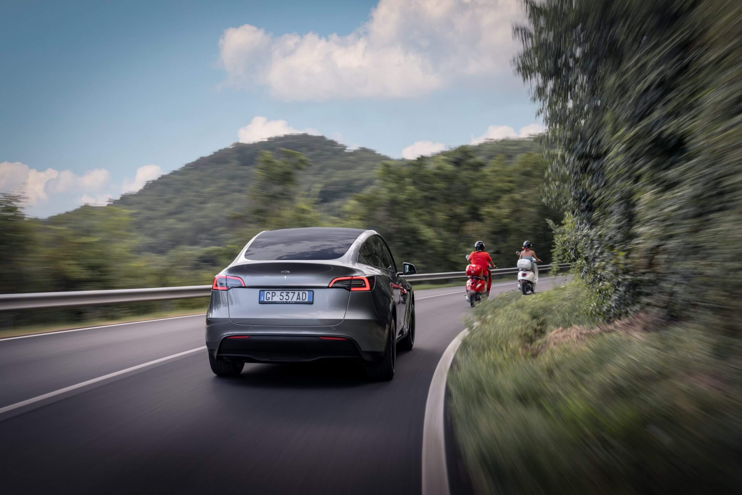 Потенциал Tesla Full Self-Driving (FSD) признан аналитиком РБК Капитал