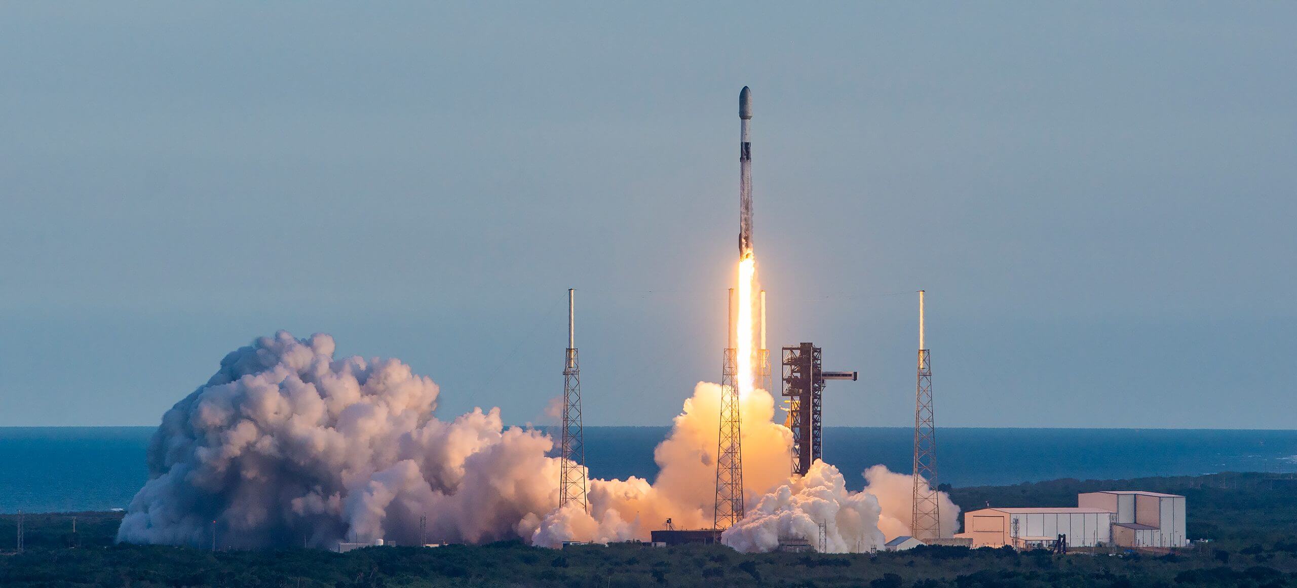 SpaceX запускает две миссии Starlink с разницей чуть более 24 часов