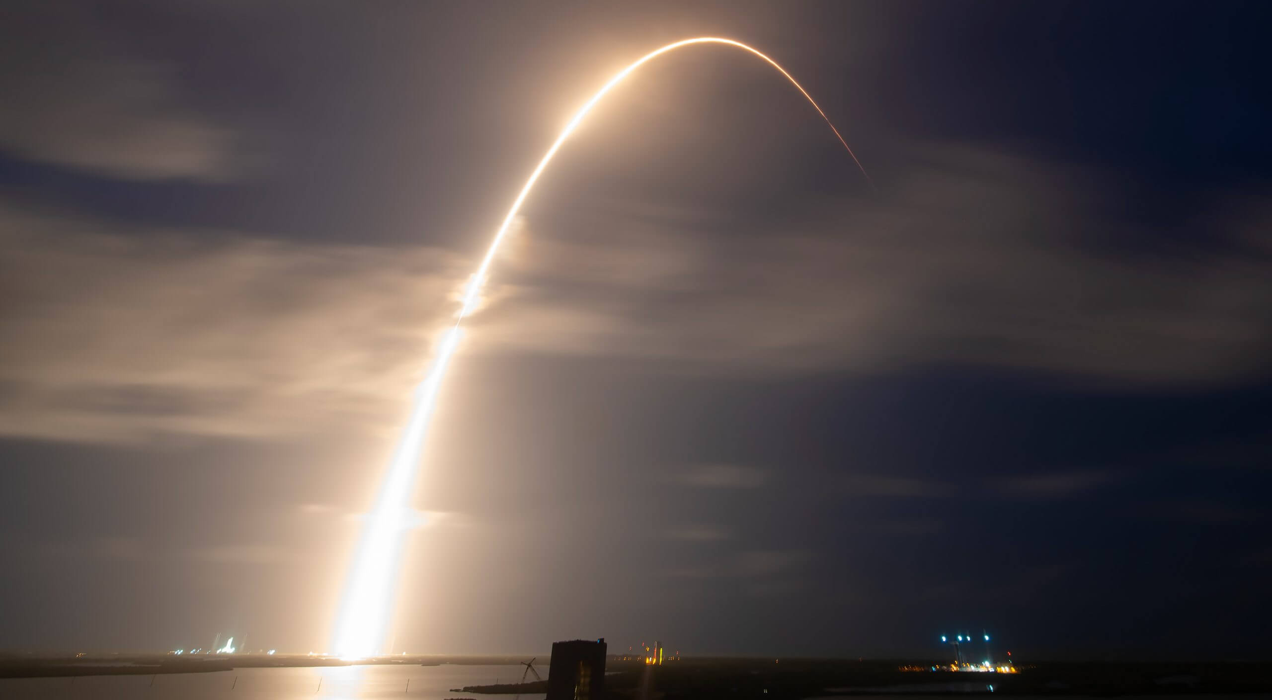 SpaceX запустила два европейских навигационных спутника