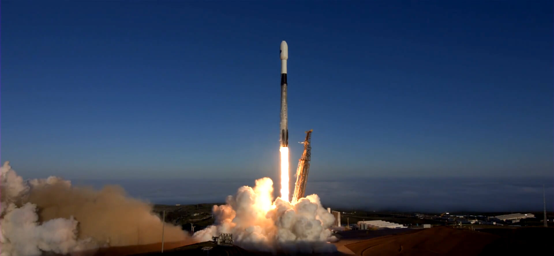 SpaceX запустила метеорологический спутник для Министерства обороны