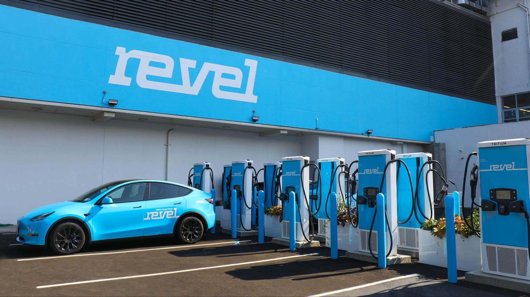 Revel надеется использовать заброшенные площадки Tesla Supercharger в Нью-Йорке