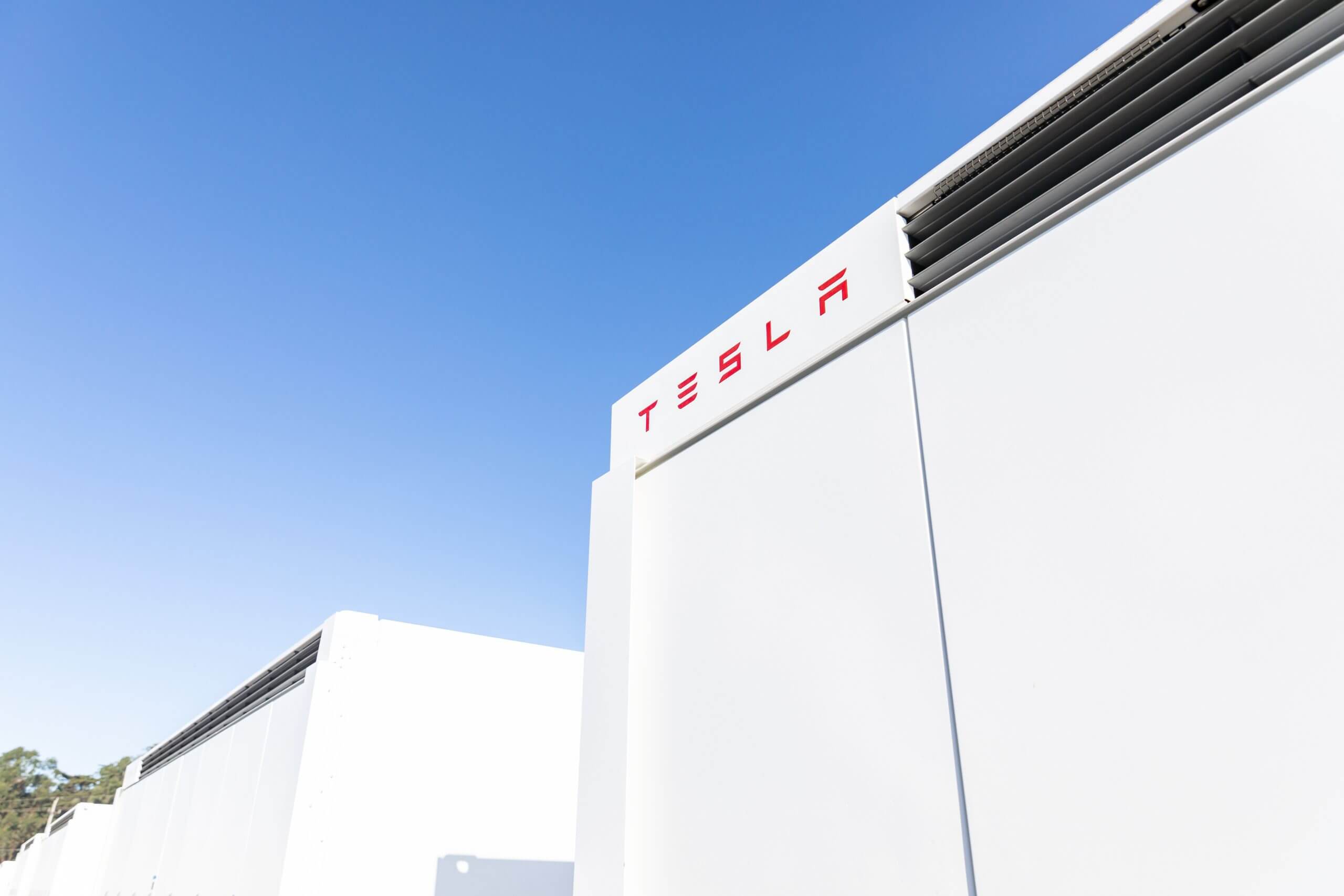 Завод Tesla Megapack в Китае начнет строительство