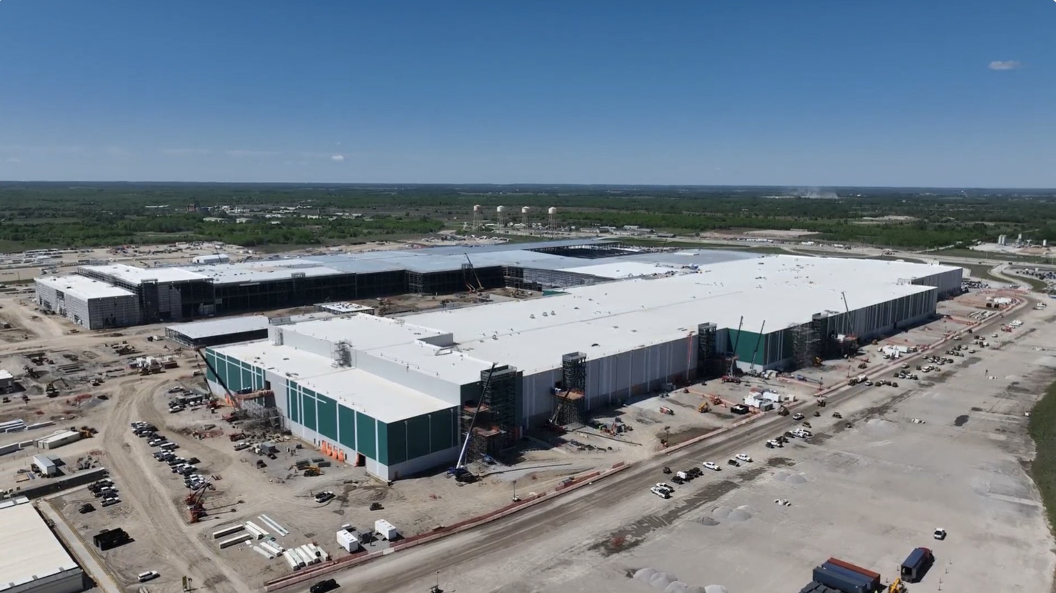Panasonic применяет уроки Tesla Giga Nevada на новом заводе в Канзасе